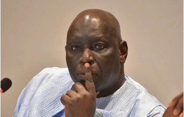 Transfert au pavillon spécial : les avocats alertent sur l’état critique de l’épouse de Madiambal Diagne Transfert au pavillon spécial : les avocats alertent sur l’état critique de l’épouse de Madiambal Diagne