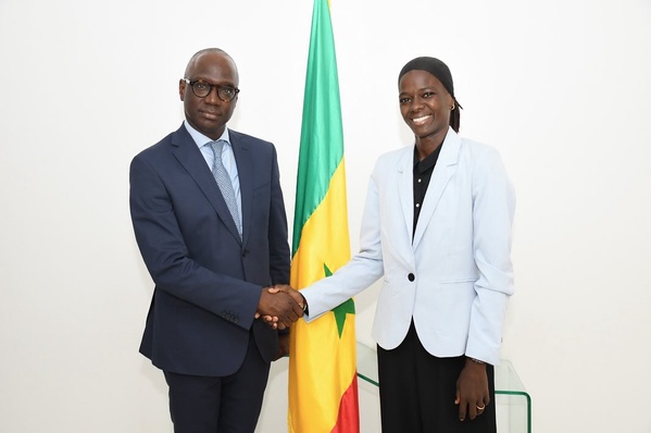 Entrepreneuriat et innovation : une jeune ingénieure sénégalaise conçoit une machine pour la transformation d’aliments pour bétail Entrepreneuriat et innovation : une jeune ingénieure sénégalaise conçoit une machine pour la transformation d’aliments pour bétail