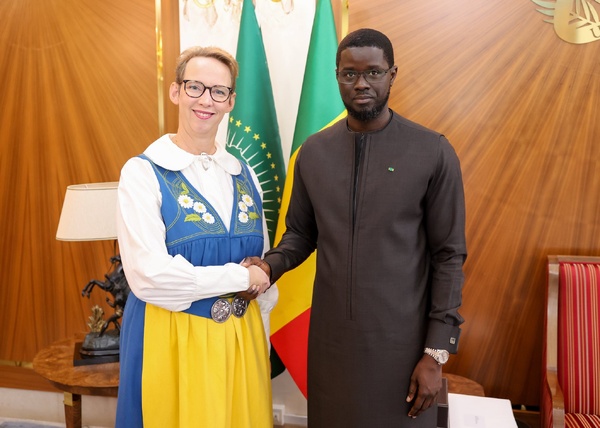 Bassirou Diomaye Faye reçoit les lettres de créance de cinq nouveaux ambassadeurs au Sénégal Bassirou Diomaye Faye reçoit les lettres de créance de cinq nouveaux ambassadeurs au Sénégal