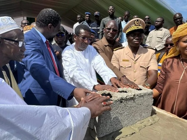 Le Sénégal lance la construction de son premier observatoire astronomique à Khombole Le Sénégal lance la construction de son premier observatoire astronomique à Khombole