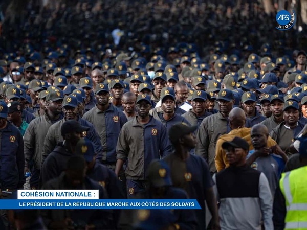 Diomaye Faye marche aux côtés des Forces armées pour réaffirmer cohésion et résilience nationales