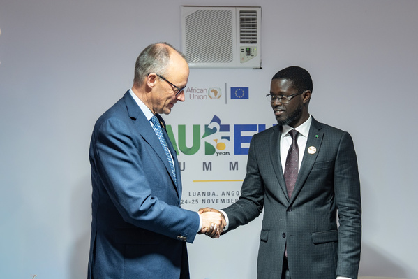 Rencontre entre bassirou diomaye faye et le chancelier allemand Friedrich Merz: Une coopération stratégique renforcée