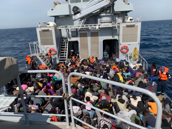 238 migrants secourus par la Marine nationale au large de Dakar