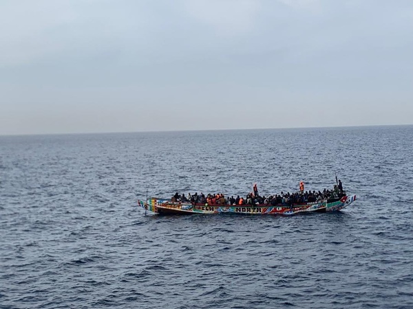 238 migrants secourus par la Marine nationale au large de Dakar
