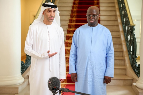 Rencontre au Sommet : Bassirou Diomaye Faye reçoît la délégation des Émirats Arabes Unis Rencontre au Sommet : Bassirou Diomaye Faye reçoît la délégation des Émirats Arabes Unis