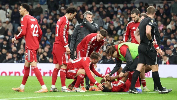 Liverpool: Alexander Isak gravement blessé et absent pour de longs mois Liverpool: Alexander Isak gravement blessé et absent pour de longs mois