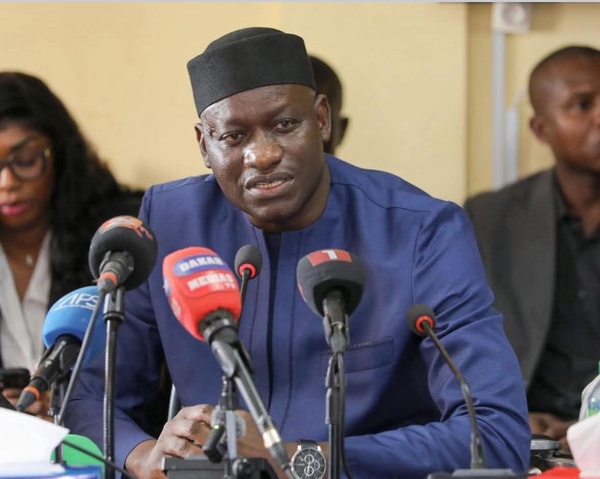 Abass Fall (PASTEF) recadre Amadou Mame Diop : « Vous nous avez laissé une boutique vide » Abass Fall (PASTEF) recadre Amadou Mame Diop : « Vous nous avez laissé une boutique vide »