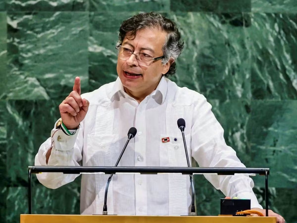 Tensions diplomatiques : Gustavo Petro prêt à « prendre les armes » contre Trump Tensions diplomatiques : Gustavo Petro prêt à « prendre les armes » contre Trump