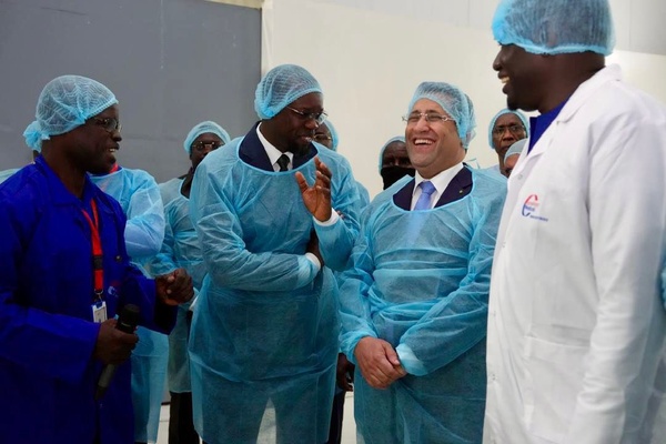 Souveraineté sanitaire: Ousmane Sonko et El Moctar Ould Djay en visite à l'usine Carrefour Médical Industries de Pout