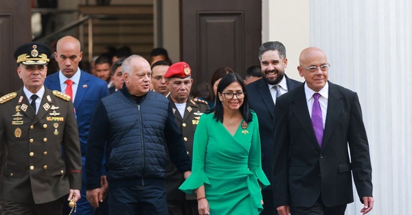 Venezuela après Maduro : les véritables centres de pouvoir à Caracas et à Washington