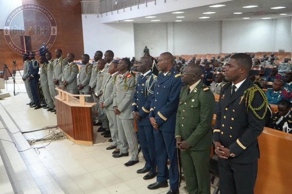Justice militaire: 220 assesseurs et défenseurs prêtent serment à Dakar