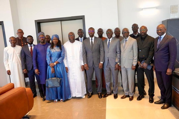 Lutte contre la corruption : le Premier ministre Ousmane Sonko reçoit les nouveaux membres de l’OFNAC