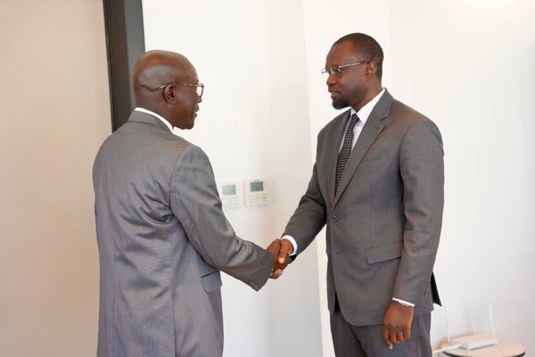 Lutte contre la corruption : le Premier ministre Ousmane Sonko reçoit les nouveaux membres de l’OFNAC Lutte contre la corruption : le Premier ministre Ousmane Sonko reçoit les nouveaux membres de l’OFNAC