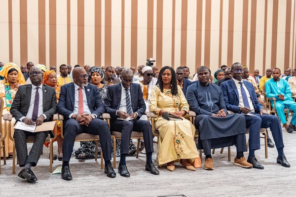 En visite au Congo, Bassirou Diomaye Faye échange avec la communauté sénégalaise et les cadres expatriés