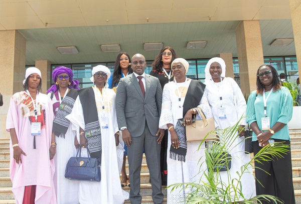 Leadership : À Yaoundé, le Dr Cheikh Tidiane Dièye trace la voie d'une souveraineté hydrique africaine Leadership : À Yaoundé, le Dr Cheikh Tidiane Dièye trace la voie d'une souveraineté hydrique africaine