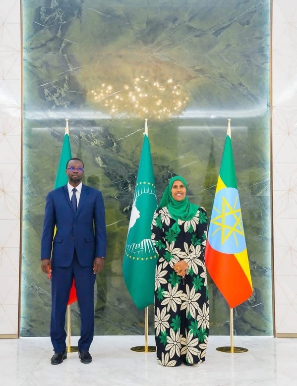 Le Premier ministre Ousmane Sonko, est arrivé à Addis-Abeba ce vendredi, pour assister au 39ème sommet de l’Union Africaine Le Premier ministre Ousmane Sonko, est arrivé à Addis-Abeba ce vendredi, pour assister au 39ème sommet de l’Union Africaine