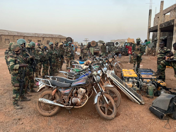 Armée : Deux sites d’orpaillage clandestin démantelés à Saraya