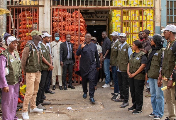 Marché et denrées : le Dr. Serigne Guèye Diop garantit un approvisionnement stable pour le Ramadan et le Carême Marché et denrées : le Dr. Serigne Guèye Diop garantit un approvisionnement stable pour le Ramadan et le Carême