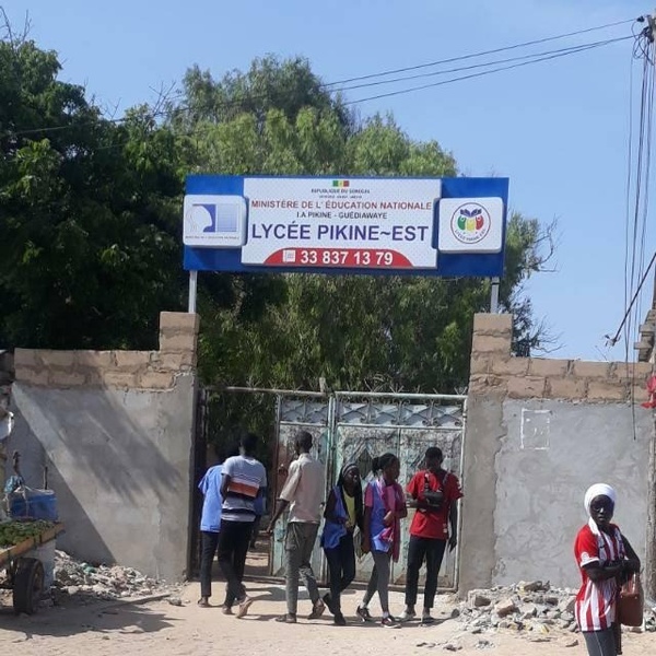 Alerte de sécurité à Pikine-Guédiawaye : un mystérieux donateur sème le trouble dans les écoles Alerte de sécurité à Pikine-Guédiawaye : un mystérieux donateur sème le trouble dans les écoles