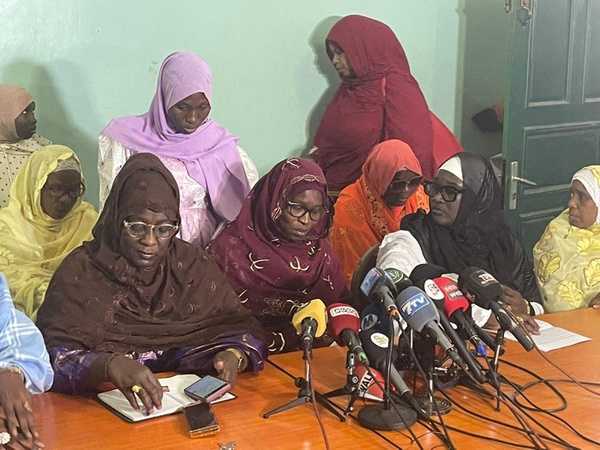 Société : les femmes de « Ndeyi Askan Wi » et « And Samm Jikko Yi » exigent la criminalisation de l’homosexualité Société : les femmes de « Ndeyi Askan Wi » et « And Samm Jikko Yi » exigent la criminalisation de l’homosexualité