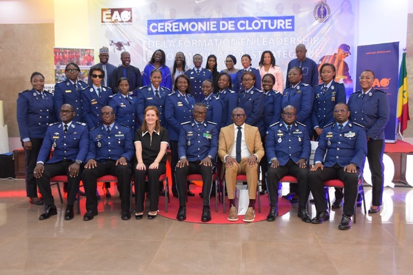 Gendarmerie nationale : Le Général Martin Faye consacre le leadership et la force de parole des cadres féminins Gendarmerie nationale : Le Général Martin Faye consacre le leadership et la force de parole des cadres féminins