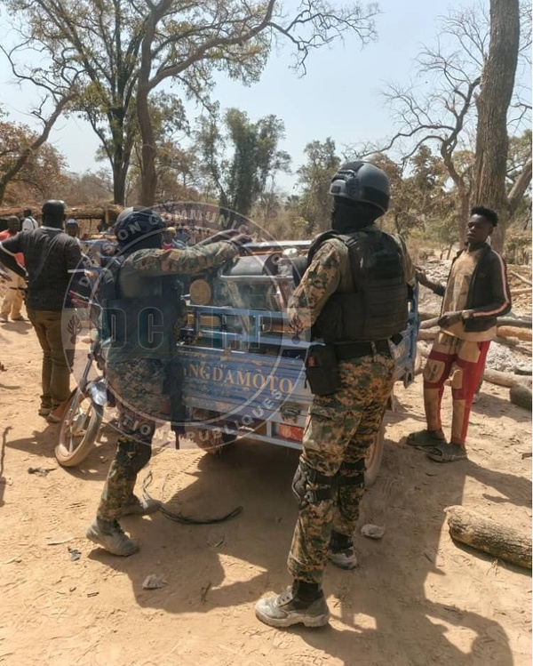 Kédougou : coup de balai de la Gendarmerie contre l'orpaillage clandestin et le trafic d'êtres humains Kédougou : coup de balai de la Gendarmerie contre l'orpaillage clandestin et le trafic d'êtres humains