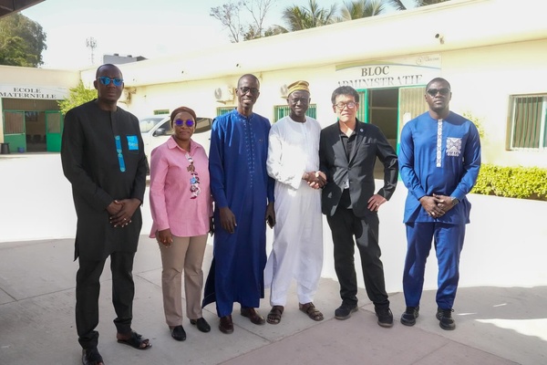 Coopération Sénégal–Japon : le directeur de No Side en visite au centre Talibou Dabo et à la Maison Jaune de Malika Coopération Sénégal–Japon : le directeur de No Side en visite au centre Talibou Dabo et à la Maison Jaune de Malika