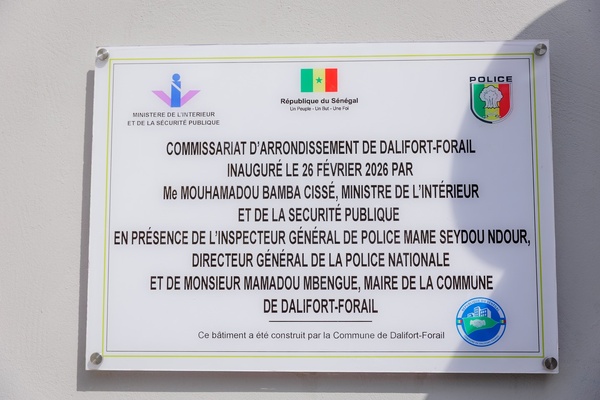 Sécurité : le Ministre de l'Intérieur inaugure le commissariat de Dalifort-Foirail et salue la vigilance citoyenne Sécurité : le Ministre de l'Intérieur inaugure le commissariat de Dalifort-Foirail et salue la vigilance citoyenne