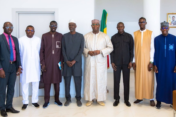 Célébration du 4 avril à Thiès: Moussa Bala Fofana et Babacar Diop accordent leurs violons Célébration du 4 avril à Thiès: Moussa Bala Fofana et Babacar Diop accordent leurs violons