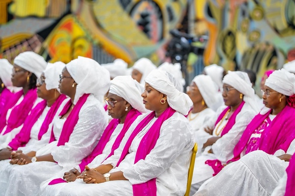 Le Chef de l’État a reçu ce vendredi l’Amicale des femmes de la Présidence à l’occasion du 08 Mars Le Chef de l’État a reçu ce vendredi l’Amicale des femmes de la Présidence à l’occasion du 08 Mars