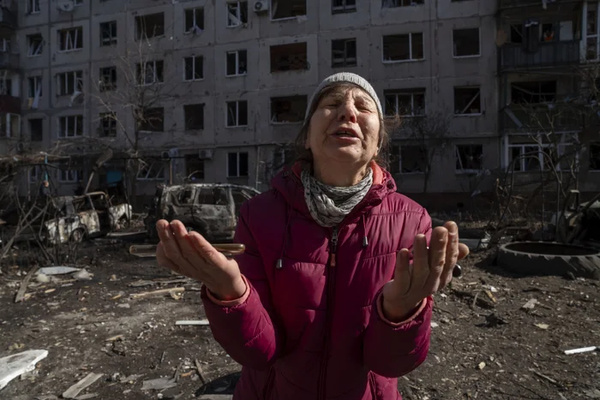 Ukraine frappée par une attaque massive de drones russes : près de 1 000 engins lancés en 24 heures Ukraine frappée par une attaque massive de drones russes : près de 1 000 engins lancés en 24 heures