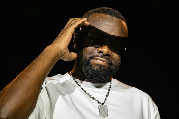 Affaire de blanchiment : Gims présenté à un juge pour une possible mise en examen Affaire de blanchiment : Gims présenté à un juge pour une possible mise en examen