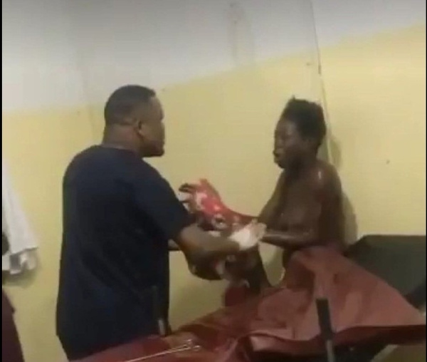 Scandale à Kinshasa : un médecin arrêté après avoir frappé une patiente en plein accouchement Scandale à Kinshasa : un médecin arrêté après avoir frappé une patiente en plein accouchement