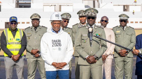 Préparatifs des JOJ 2026: le Directeur général des Douanes inspecte le stade Iba Mar DIOP
