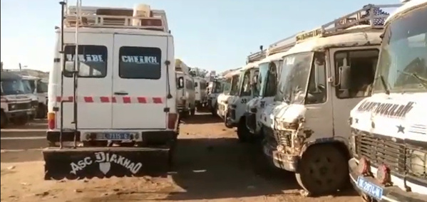 Grève des transporteurs : à Keur Massar, le trafic se maintient malgré le mot d’ordre Grève des transporteurs : à Keur Massar, le trafic se maintient malgré le mot d’ordre