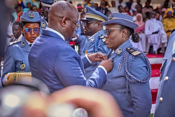 Décoration des Douanes : Cheikh Diba honore 35 agents à Thiès