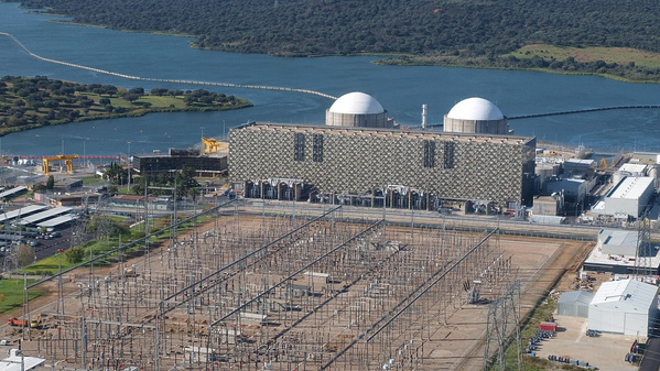Espagne : la fermeture de la centrale nucléaire d’Almaraz inquiète Bruxelles et relance le débat énergétique européen