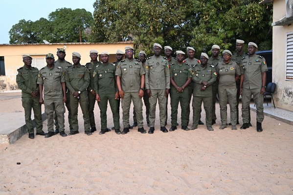 Tournée dans la région Centre : Le DG des Douanes salue les performances du poste de Nganda Tournée dans la région Centre : Le DG des Douanes salue les performances du poste de Nganda