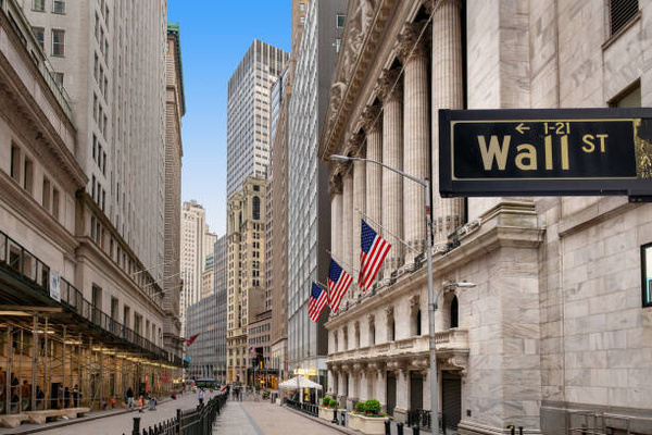 Wall Street : Pause stratégique après un rallye historique Wall Street : Pause stratégique après un rallye historique