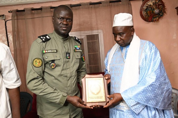 Tambacounda : Le DGD Babacar Mbaye recueille les prières des autorités religieuses. Tambacounda : Le DGD Babacar Mbaye recueille les prières des autorités religieuses.