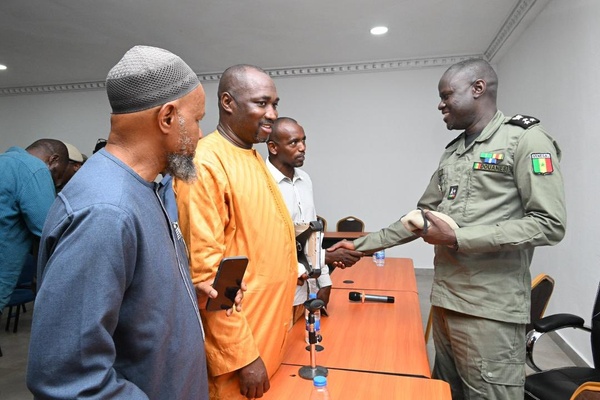 Partenariat Douane-Secteur Privé : Le DGD Babacar Mbaye mise sur le dialogue à Kédougou Partenariat Douane-Secteur Privé : Le DGD Babacar Mbaye mise sur le dialogue à Kédougou