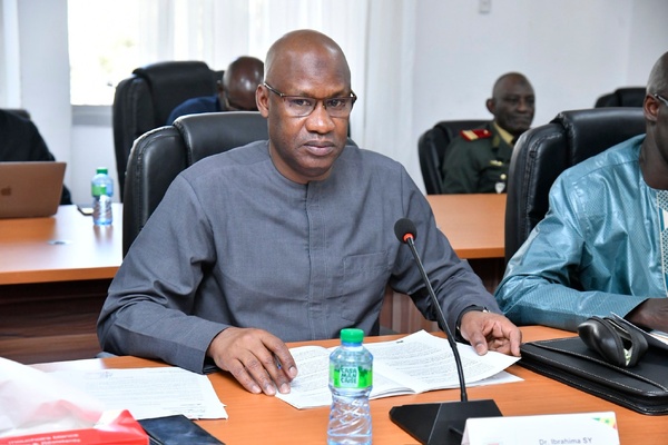 Santé Publique : La Commission de l'Assemblée nationale valide la stratégie d'Ibrahima Sy mais réclame plus de célérité Santé Publique : La Commission de l'Assemblée nationale valide la stratégie d'Ibrahima Sy mais réclame plus de célérité