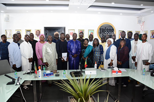 Dialogue social au Trésor public : le SUTT remet son cahier de doléances à la DGCPT Dialogue social au Trésor public : le SUTT remet son cahier de doléances à la DGCPT