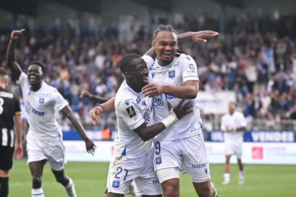 Ligue 1 - J32 : Auxerre se rapproche du maintien, le Paris FC martyrise Brest, Toulouse dans le top 10 Ligue 1 - J32 : Auxerre se rapproche du maintien, le Paris FC martyrise Brest, Toulouse dans le top 10