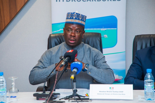 Énergie: le Sénégal va injecter 1 250 mégawatts supplémentaires d'ici 2029 et vise 40% de renouvelables Énergie: le Sénégal va injecter 1 250 mégawatts supplémentaires d'ici 2029 et vise 40% de renouvelables