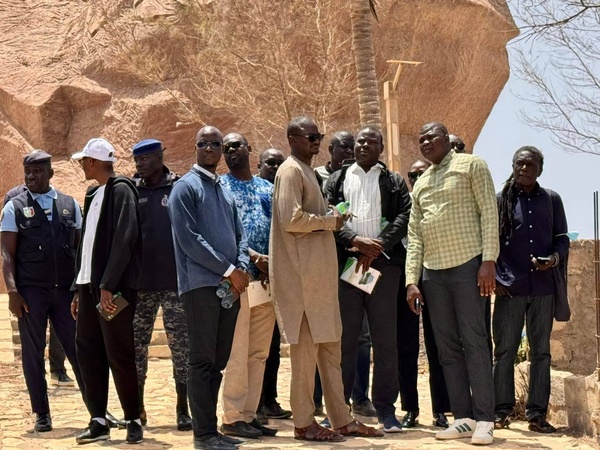 Dakar 2026 : Le Ministre Amadou Ba mobilise le Monument de la Renaissance pour le rendez-vous olympique !