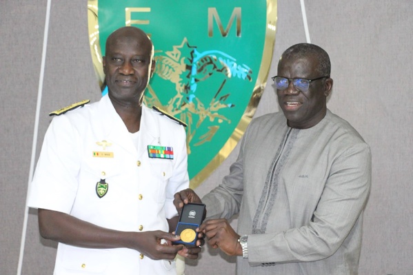 Sénégal: l’Université Cheikh Anta Diop et l'Armée s'allient pour contrer les nouvelles menaces hybrides Sénégal: l’Université Cheikh Anta Diop et l'Armée s'allient pour contrer les nouvelles menaces hybrides