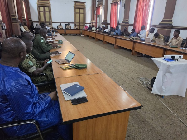 Agriculture : À Saint-Louis, le Gouverneur et la SAED arment les producteurs pour la campagne anti-aviaire 2026 Agriculture : À Saint-Louis, le Gouverneur et la SAED arment les producteurs pour la campagne anti-aviaire 2026