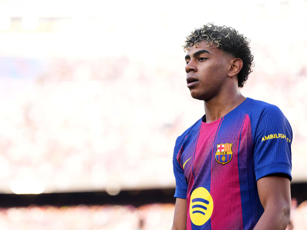 Marre des fausses rumeurs : L'Atlético de Madrid trolle le FC Barcelone et les médias avec un faux transfert de Lamine Yamal