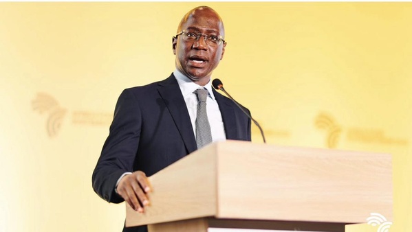 Départ du gouvernement : Le Dr Mabouba Diagne dresse le bilan de sa mission, évoque sa consultation pour une reconduction et retourne au secteur privé Départ du gouvernement : Le Dr Mabouba Diagne dresse le bilan de sa mission, évoque sa consultation pour une reconduction et retourne au secteur privé